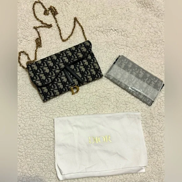 Christian Dior Saddle Wallet with Chain - Picture 3 of 7